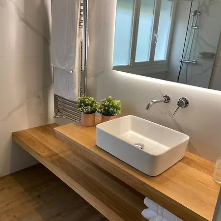 Prado Essence Apartment *